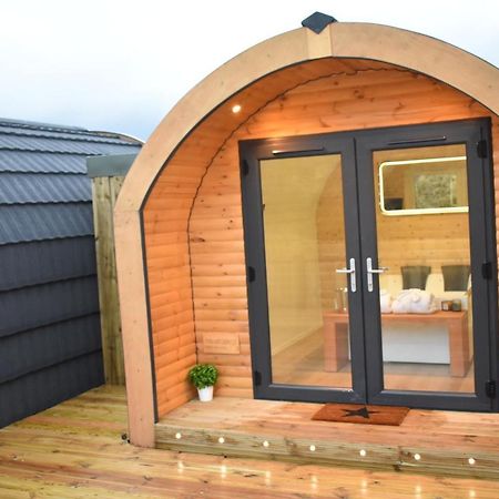 Apex Studio Pod & Jacuzzi Bath Форт Уилям Екстериор снимка