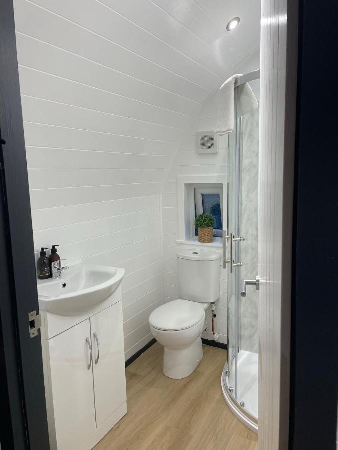 Apex Studio Pod & Jacuzzi Bath Форт Уилям Екстериор снимка